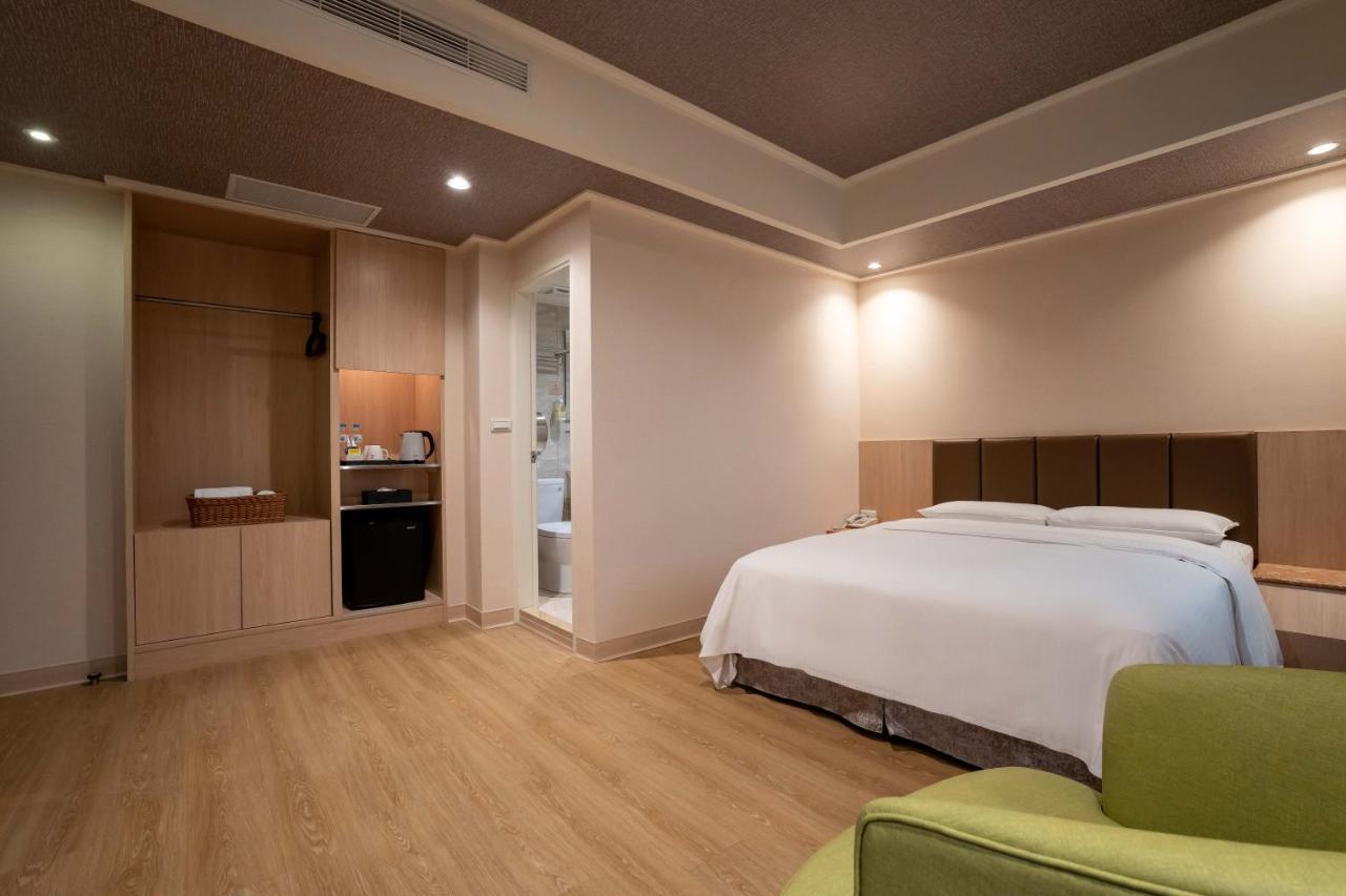 The Cloud Hotel Zhubei Exterior photo