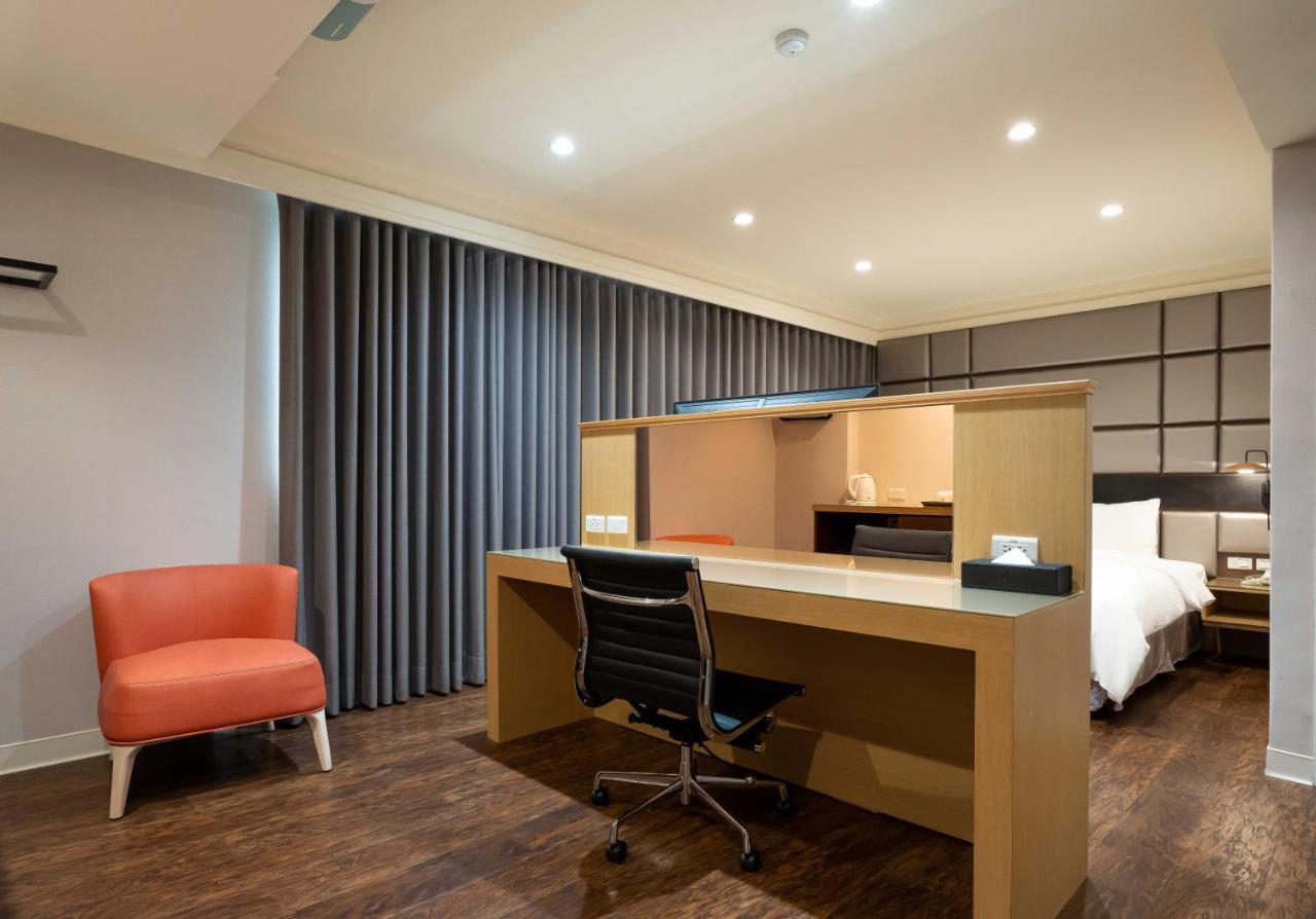 The Cloud Hotel Zhubei Exterior photo