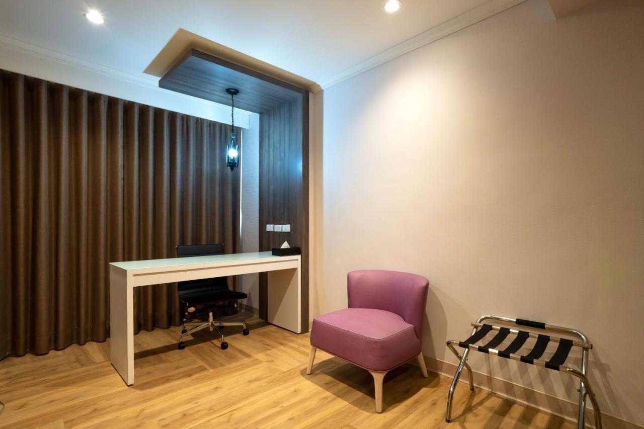 The Cloud Hotel Zhubei Exterior photo