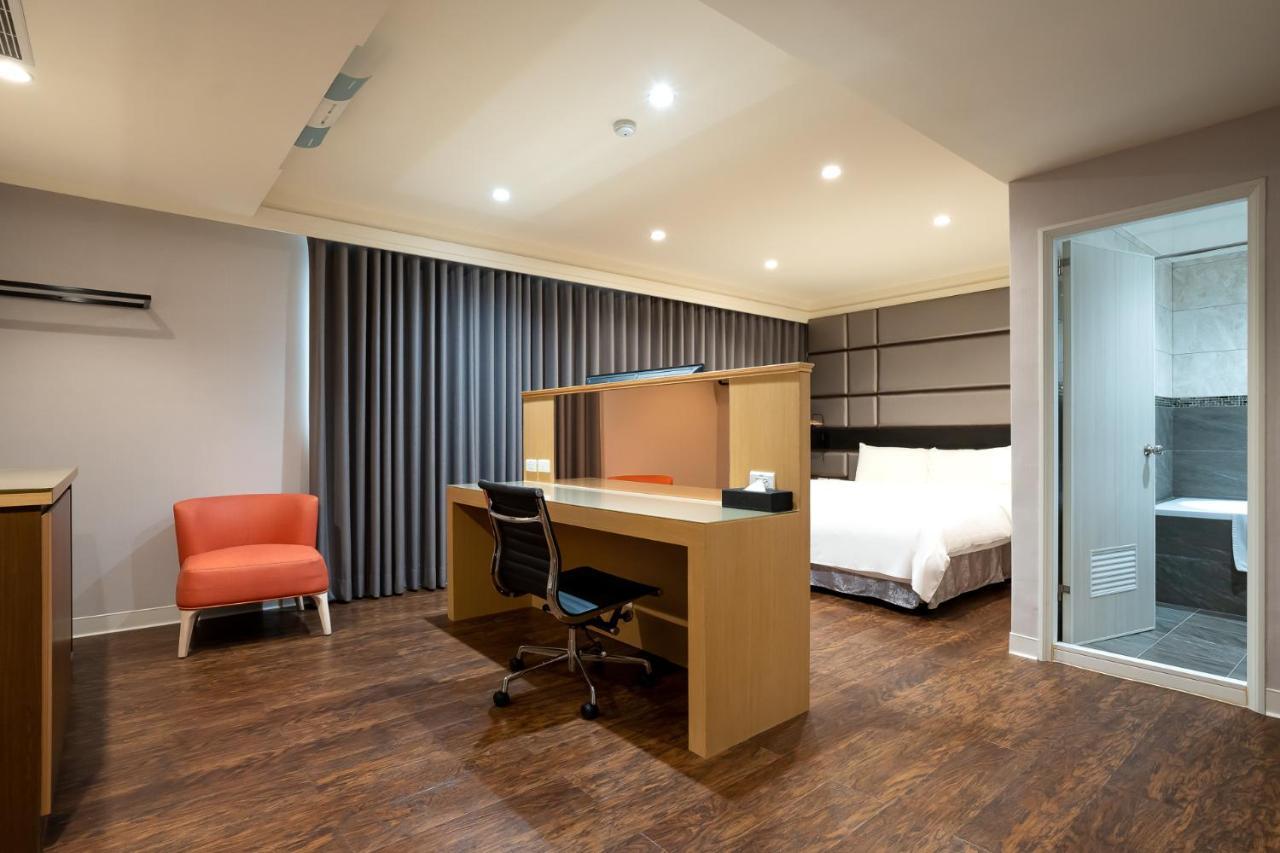 The Cloud Hotel Zhubei Exterior photo