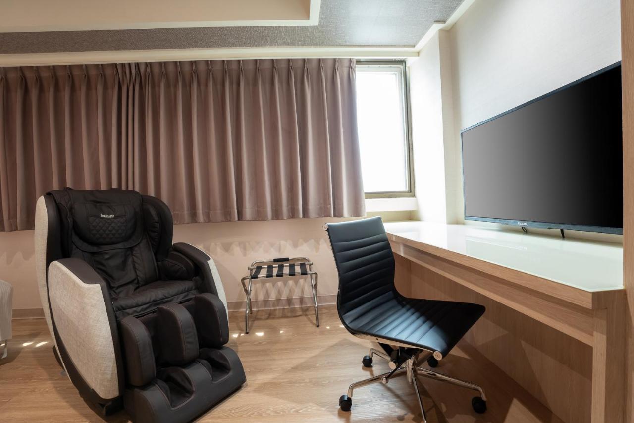 The Cloud Hotel Zhubei Exterior photo