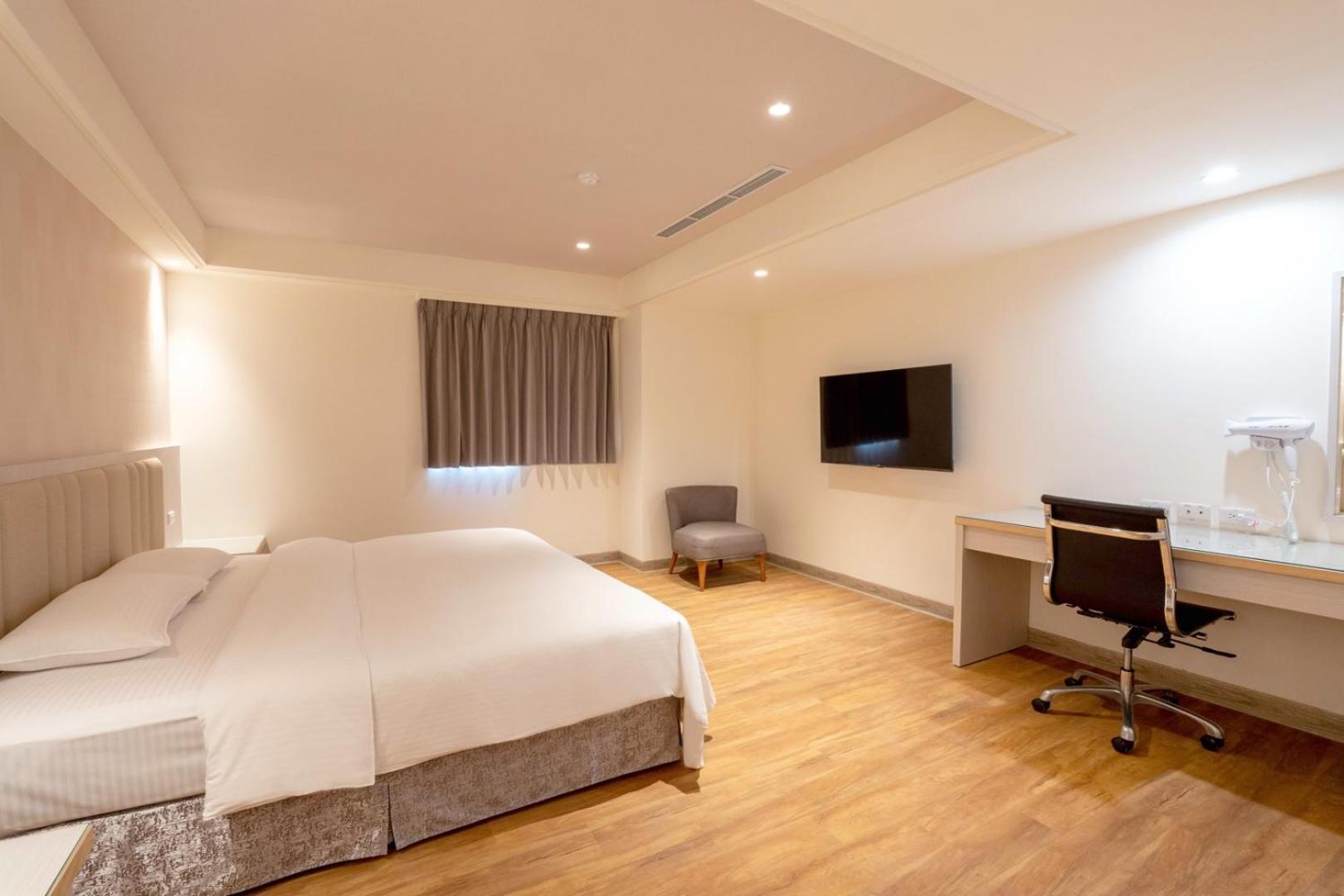 The Cloud Hotel Zhubei Exterior photo