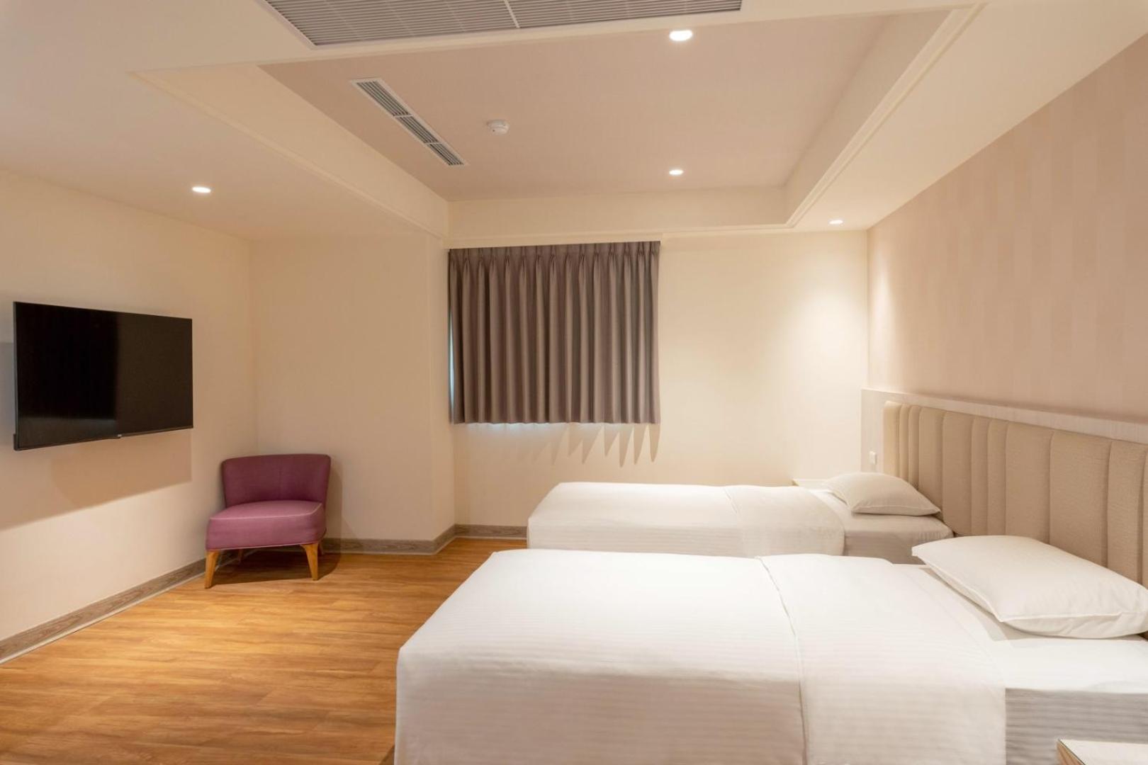 The Cloud Hotel Zhubei Exterior photo