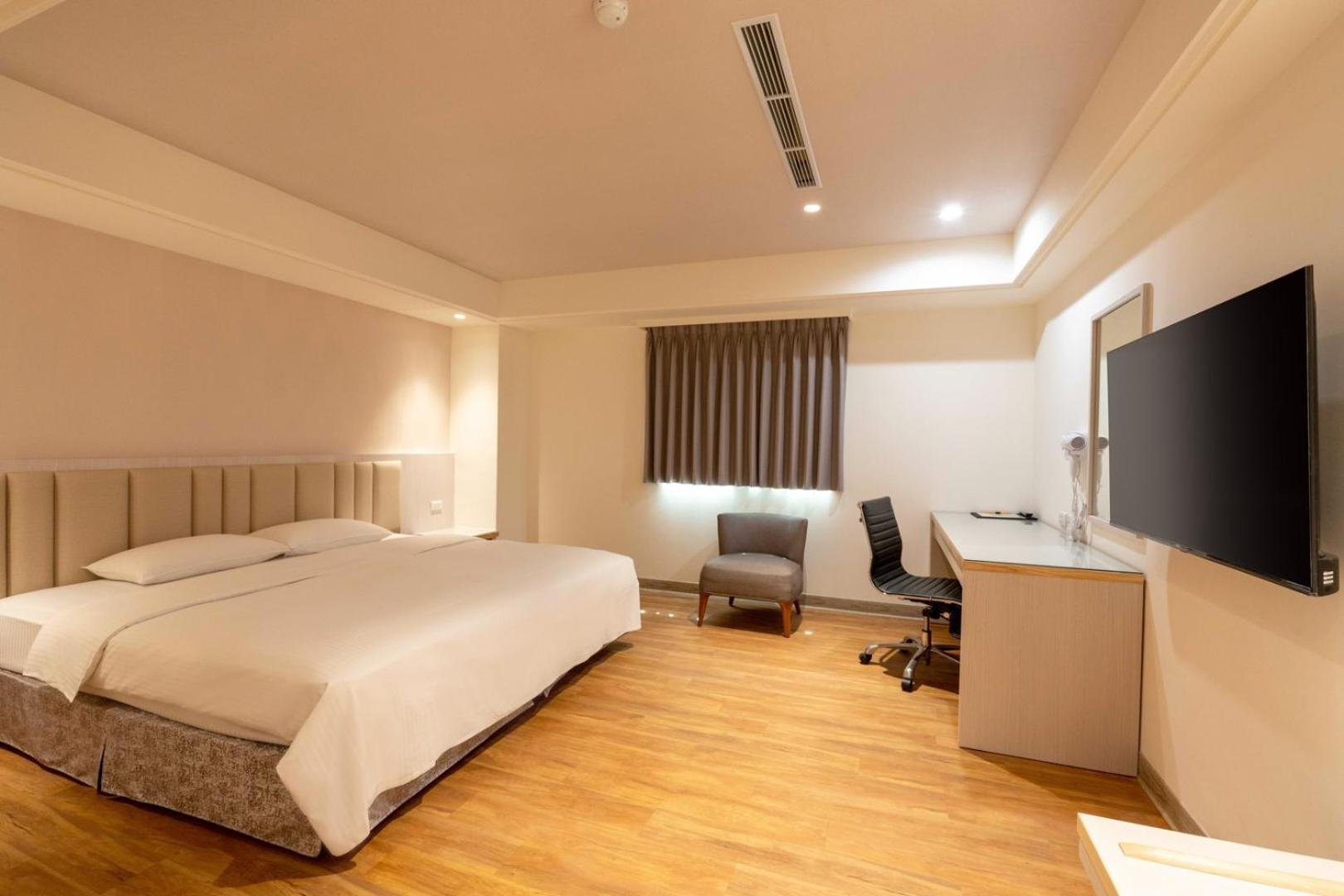 The Cloud Hotel Zhubei Exterior photo